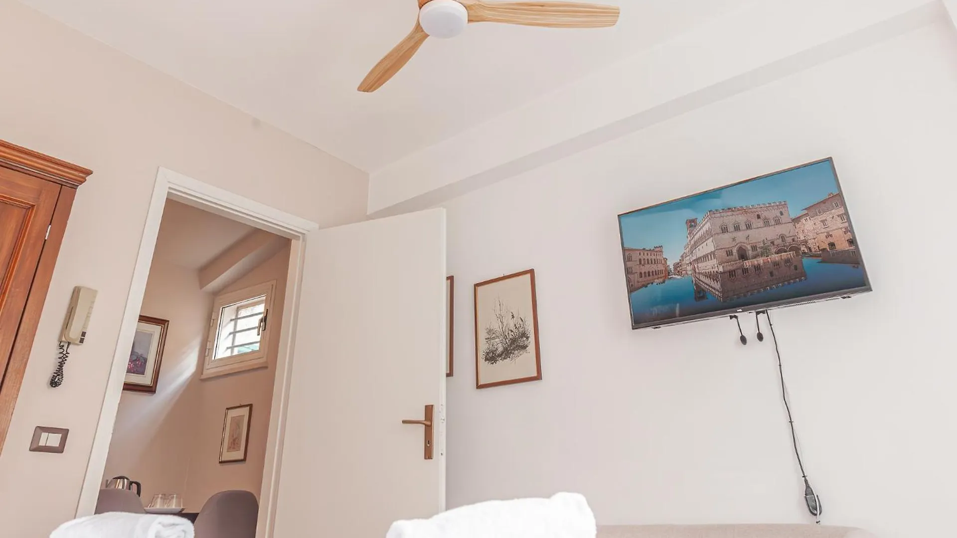 City Center - Dimora Intima Perugia Apartment